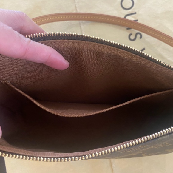 LV Pochette Accesories New Model - Picture 10 of 16
